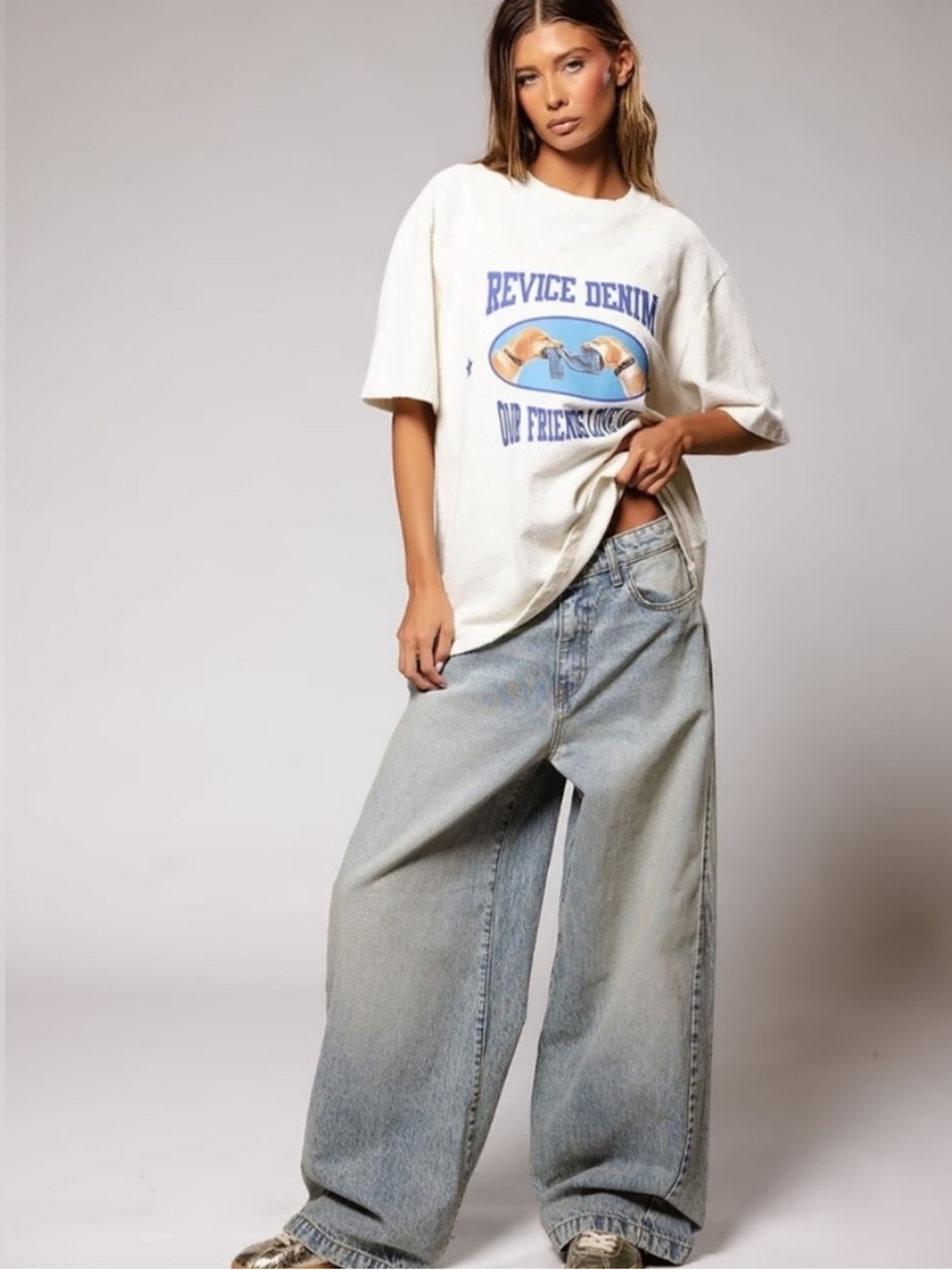 REVICE Empire Wide Leg Jeans in Mist Sz 23